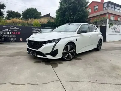 Usado Peugeot 308 GT 131 CV (96 kW) 2022 Blanco Utilitario
