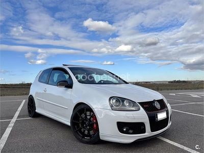 Usado VW Golf V GTI 200 CV (147 kW) 2007 Blanco Berlina