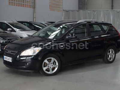 Usado Kia Ceed Active 115 CV (84 kW) 2008 Negro Utilitario