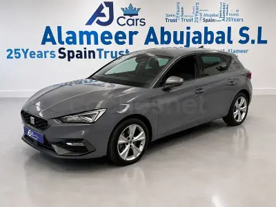 Usado Seat Leon FR 204 CV (150 kW) 2023 Gris / plata Berlina