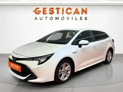 Usado Toyota Corolla Active 122 CV (89 kW) 2022 Blanco Familiar