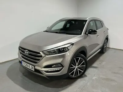 Usado Hyundai Tucson GO! 140 CV (102 kW) 2018 Beige SUV