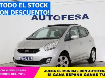 Usado Kia Venga Premium 125 CV (91 kW) 2013 Gris Utilitario