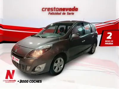 Usado Renault Grand Scénic Dynamique 131 CV (96 kW) 2011 Gris