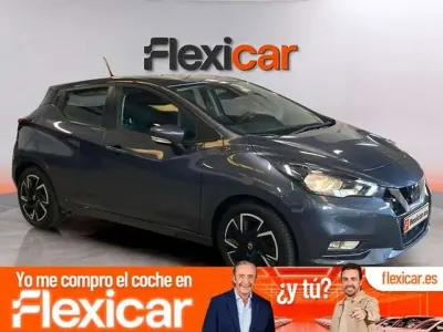 Usado Nissan Micra 92 CV (67 kW) 2022 Gris Utilitario