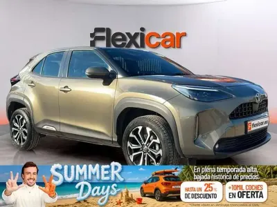 Usado Toyota Yaris Cross Active 116 CV (85 kW) 2022 Marrón SUV