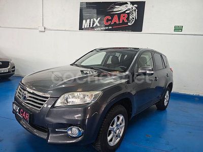 Gris / plata Usado 2011 Toyota RAV4 Executive SUV | 10.999 € (Precio justo)