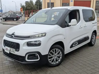 Usado Citroën Berlingo Feel 100 CV (73 kW) 2020 Blanco Monovolumen