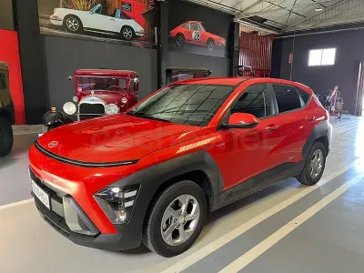 Usado Hyundai Kona Style 141 CV (103 kW) 2024 Naranja SUV