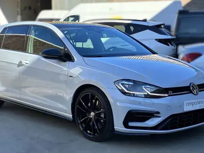Usado VW Golf VII R 310 CV (228 kW) 2018 Blanco Berlina
