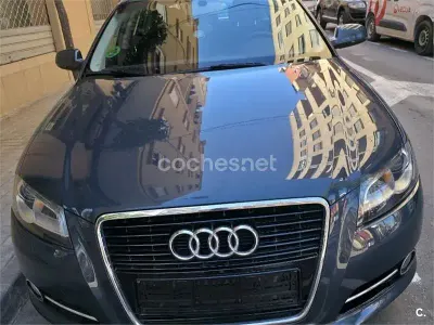 Usado Audi A3 Attraction 125 CV (91 kW) 2012 Gris / plata Utilitario