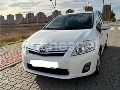 Blanco Usado 2011 Toyota Auris Hybrid Active Berlina | 9600 € (Precio justo)