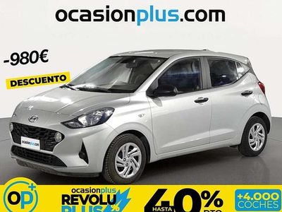 Usado Hyundai i10 67 CV (49 kW) 2022 Plateado Utilitario