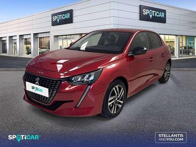 Usado Peugeot 208 Allure 101 CV (74 kW) 2022 Rojo Utilitario