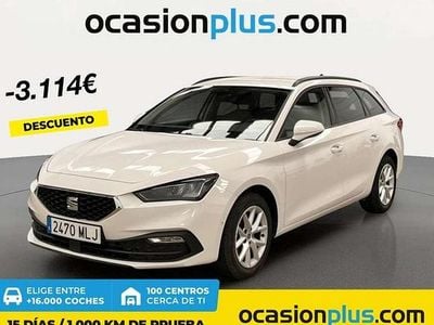 Usado Seat Leon ST Style 131 CV (96 kW) 2023 Blanco Familiar