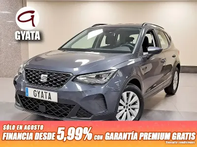 Usado Seat Arona Style 115 CV (84 kW) 2025 Gris / plata SUV
