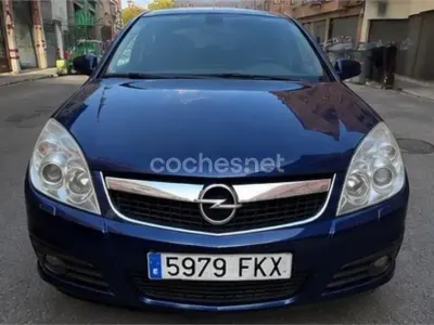 Usado Opel Vectra Elegance 120 CV (88 kW) 2007 Azul Berlina