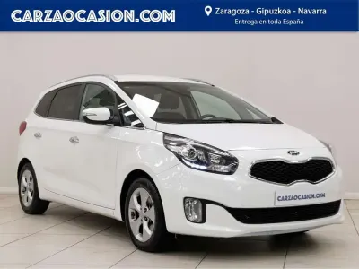Usado Kia Carens 116 CV (85 kW) 2015 Blanco Monovolumen