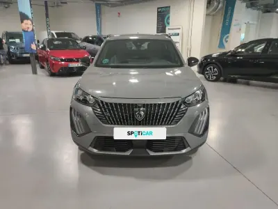 Usado Peugeot 2008 Allure 102 CV (75 kW) 2023 Gris SUV