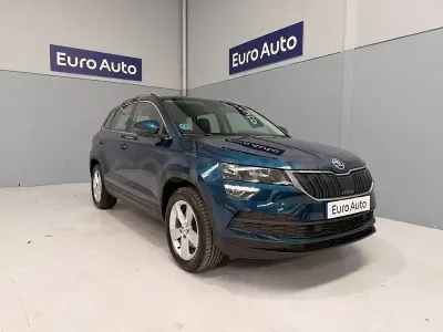Usado Skoda Karoq Ambition 150 CV (110 kW) 2022 Azul SUV