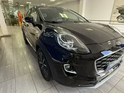 Usado Ford Puma Titanium 125 CV (91 kW) 2023 Negro agate (metalizado) SUV
