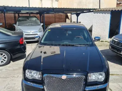 Usado Chrysler 300C 218 CV (160 kW) 2007 Negro Berlina