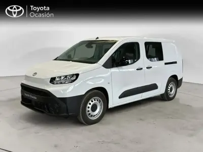 Używany Toyota Proace City City 100 kW (136 KM) 2025 Biały Minivan
