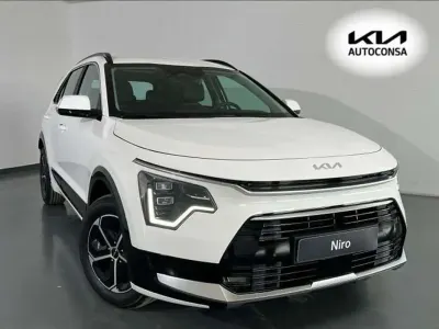 Usado Kia Niro 141 CV (103 kW) 2025 Blanco SUV