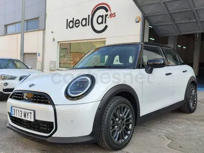 Usado Mini Cooper Classic 114 kW (156 CV) 2025 Blanco Utilitario