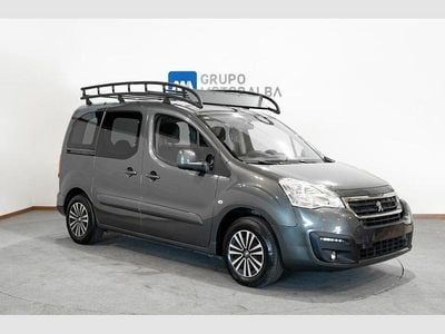 Usado Peugeot TePee Active 100 CV (73 kW) 2018 Gris Familiar