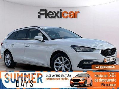 Usado Seat Leon Style 115 CV (84 kW) 2021 Blanco Familiar