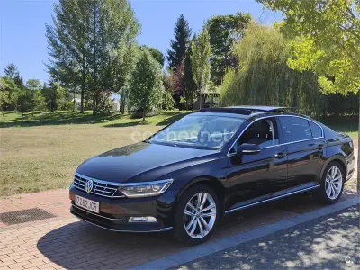 Usado VW Passat Sportline 150 CV (110 kW) 2015 Negro Berlina