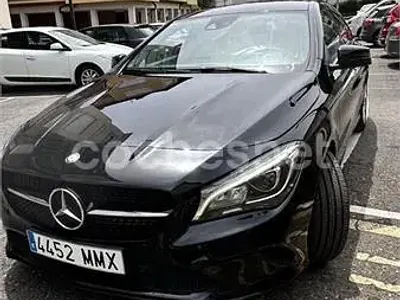 Usado Mercedes CLA220 Shooting Brake 177 CV (130 kW) 2017 Negro Familiar
