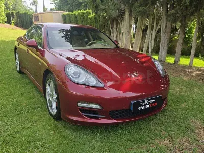 Usado Porsche Panamera 400 CV (294 kW) 2010 Granate Berlina