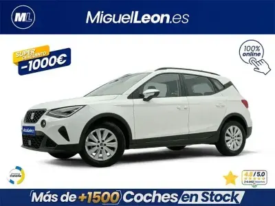 Usado Seat Arona Style 110 CV (80 kW) 2023 Blanco SUV