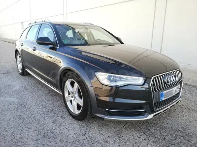 Usado Audi A6 Allroad 218 CV (160 kW) 2017 Gris / plata Familiar