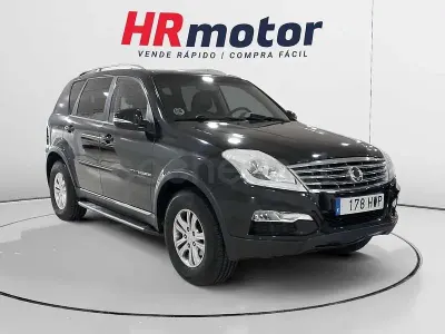 Usado SsangYong Rexton Premium Plus 155 CV (114 kW) 2014 Blanco SUV