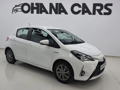 Usado Toyota Yaris Hybrid Active 100 CV (73 kW) 2018 Blanco Utilitario