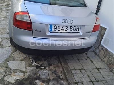 Gris / plata Usado 2001 Audi A4 Berlina | 5800 € (Caro)
