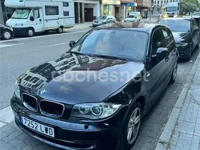 Usado BMW 118 143 CV (105 kW) 2010 Negro Utilitario
