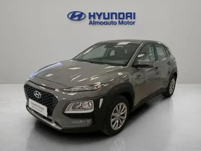 Usado Hyundai Kona 120 CV (88 kW) 2021 Gris / plata SUV