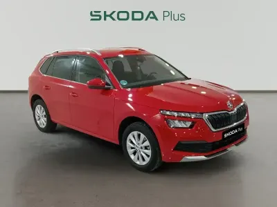 Usado Skoda Kamiq Ambition 110 HP (80 kW) 2023 Vermelho SUV