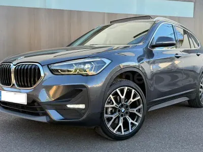 Usado BMW X1 Comfort Edition 150 CV (110 kW) 2021 Gris SUV