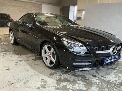 Käytetty Mercedes SLK250 AMG line 204 HP (150 kW) 2015 Musta Avoauto