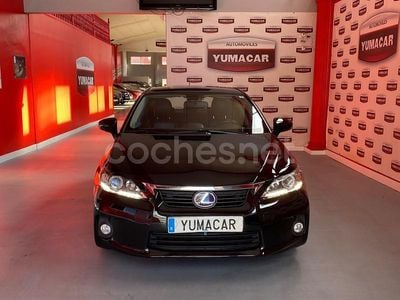 Lexus CT200h