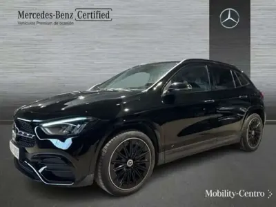 Usado Mercedes GLA200 163 CV (119 kW) 2025 Negro SUV