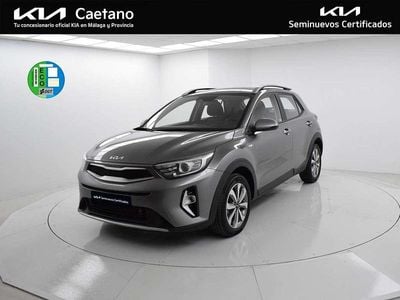 Usado Kia Stonic 101 CV (74 kW) 2025 Gris SUV