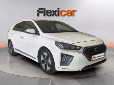 Gebraucht Hyundai Ioniq 141 PS (103 kW) 2019 Weiß Kleinwagen