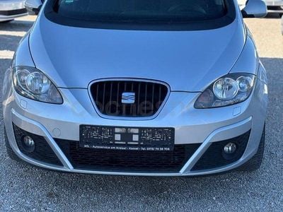 Usado Seat Altea XL Style 140 CV (102 kW) 2012 Gris / plata Monovolumen