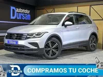 Usado VW Tiguan Life 150 CV (110 kW) 2023 Gris claro SUV